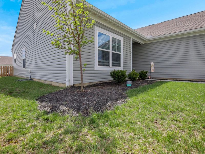 414 Quincy Circle, London, OH 43140 Photo 38