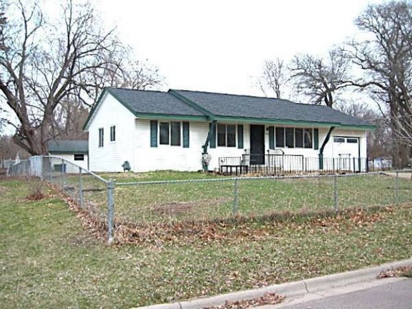 248 Galaxy Drive , Circle Pines, MN 55014