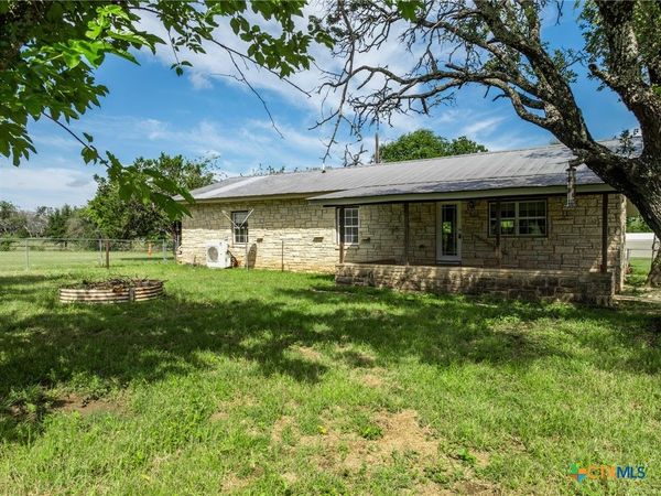 199 Apache Springs Road, Briggs, TX 78608
