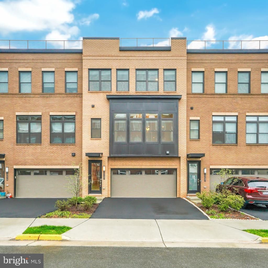 23580 Belvoir Woods Terrace, Ashburn, VA 20148 Main Photo