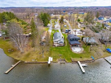 6115 Mabley Hill Road, Tyrone Twp, MI 48430