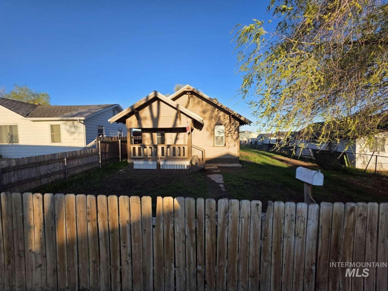 212 Lois St, Twin Falls, ID 83301 Main Photo