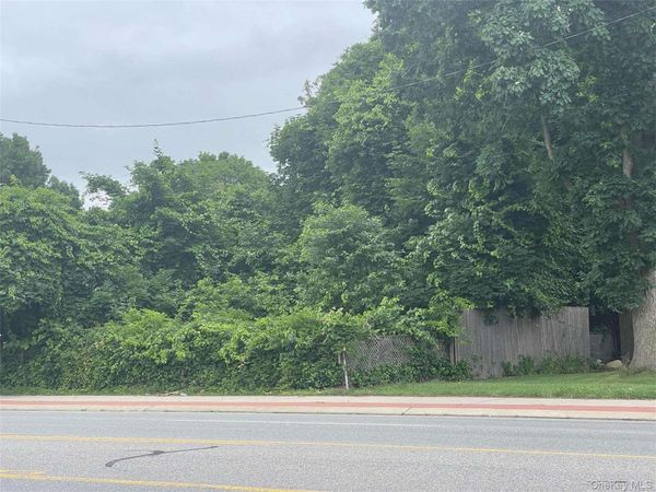 69 Crooked Hill Road, Brentwood, NY 11717