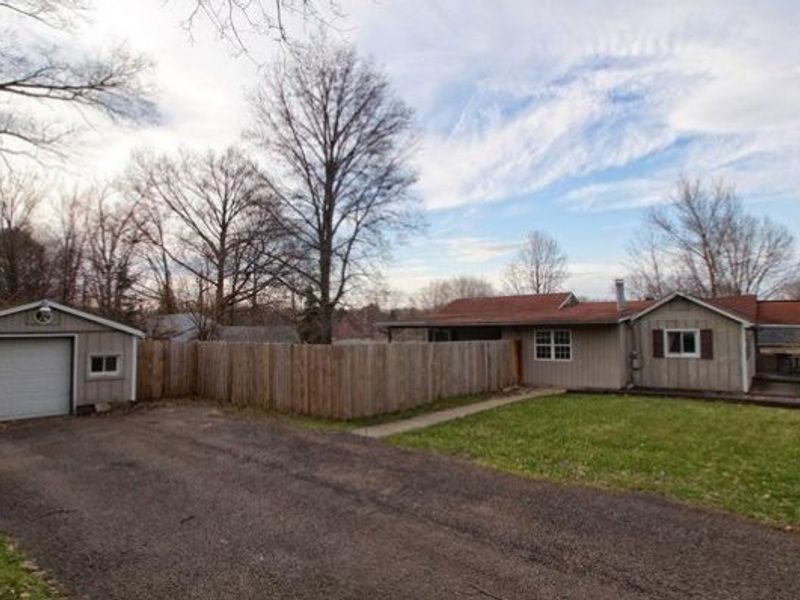 864 Shadybrook Drive , Akron, OH 44312 Photo 11