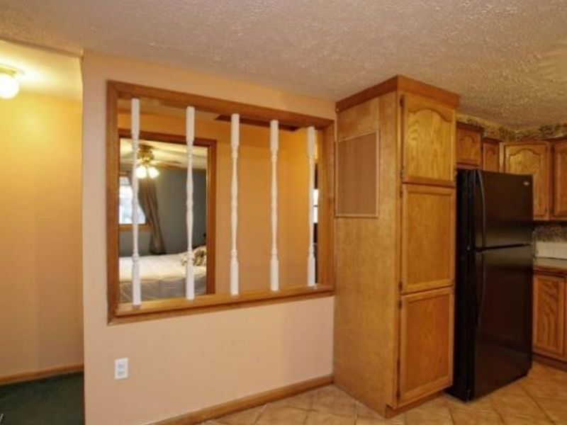 864 Shadybrook Drive , Akron, OH 44312 Photo 2