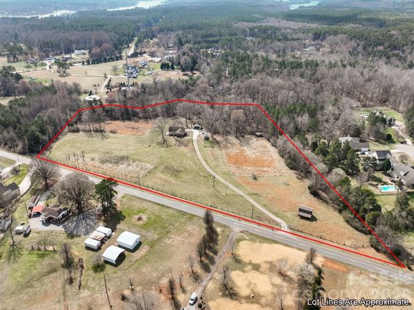 544 Hicks Creek Road , Troutman, NC 28166