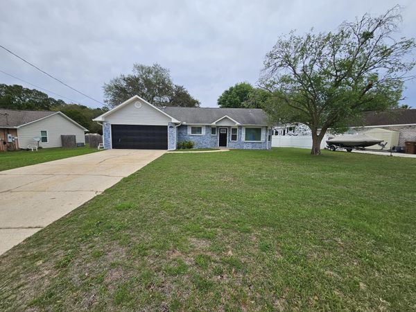 8082 Sleepy Bay Boulevard, Navarre, FL 32566