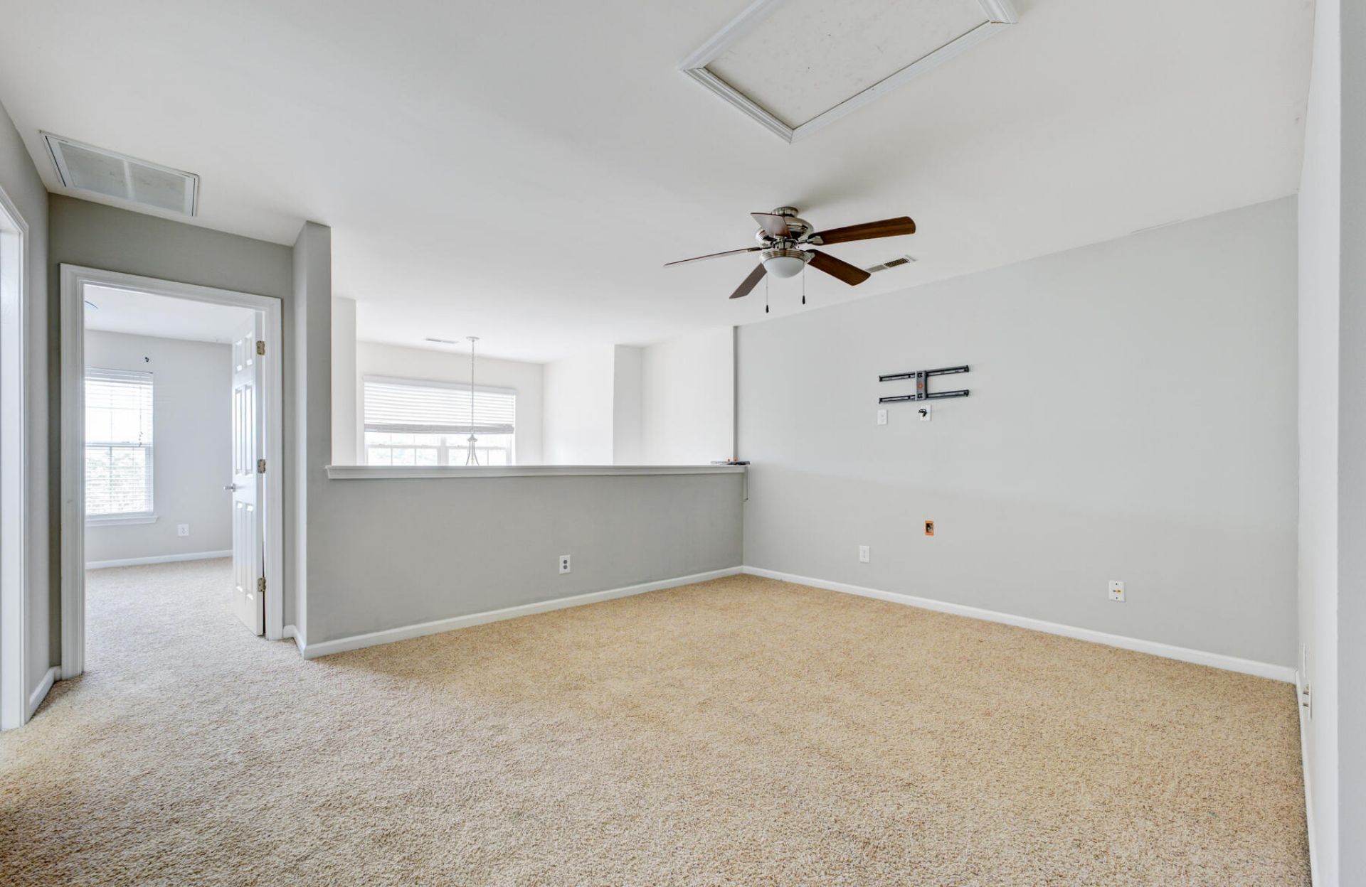 8849 Jenny Lind Street Photo 16