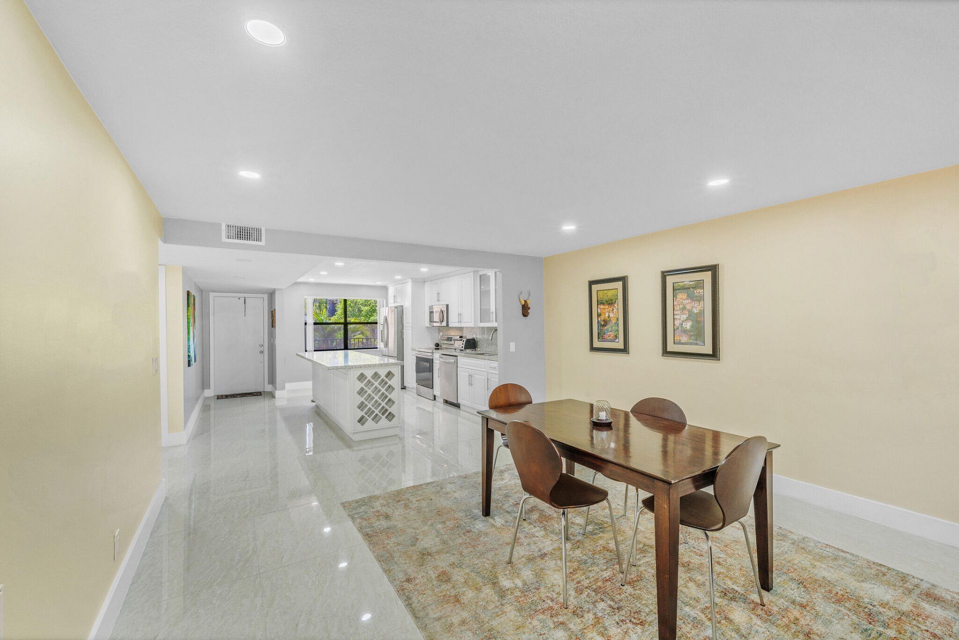 2704 NW 104th Avenue, Unit 210, Sunrise, FL 33322 Photo