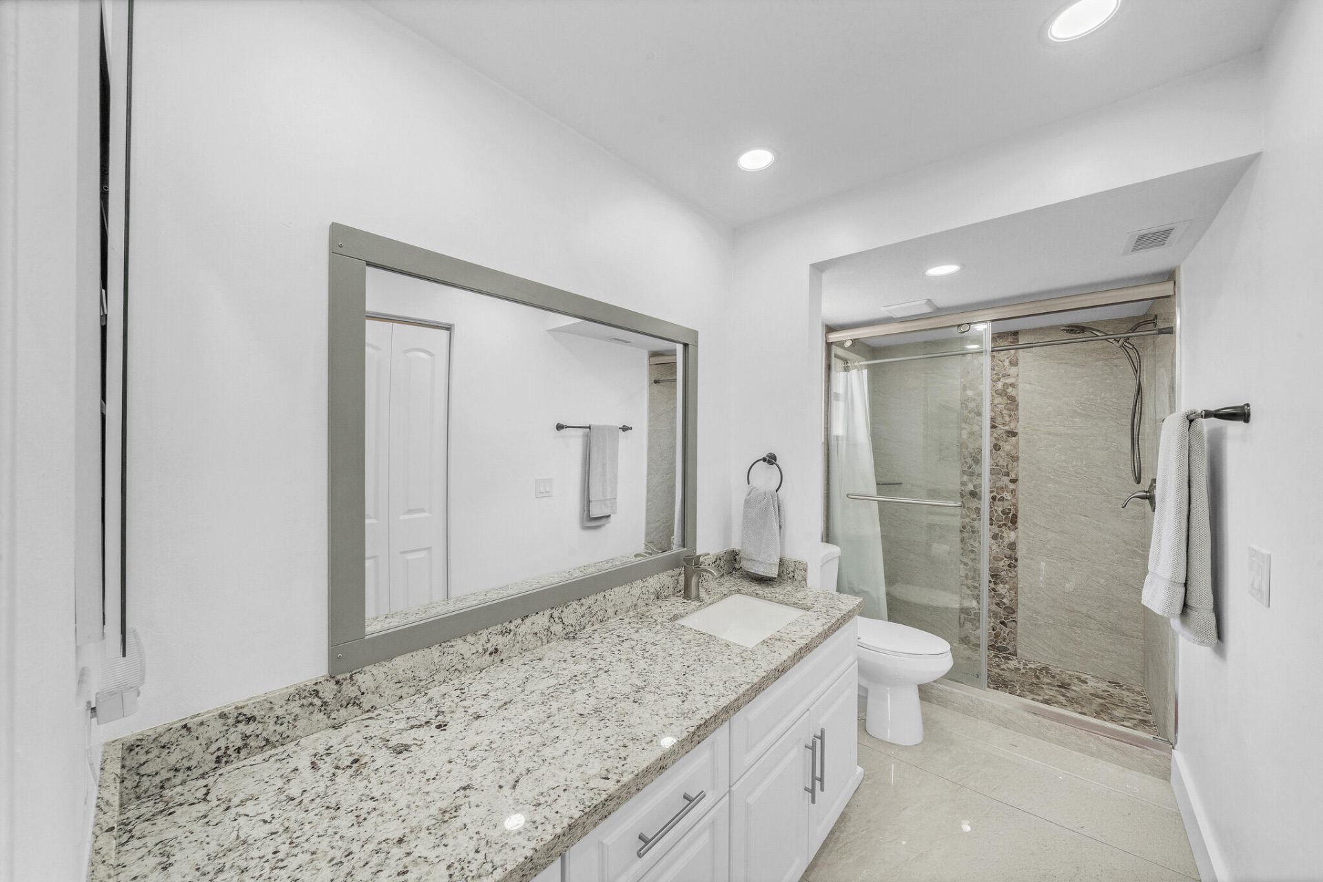 2704 NW 104th Avenue, Unit 210, Sunrise, FL 33322 Photo