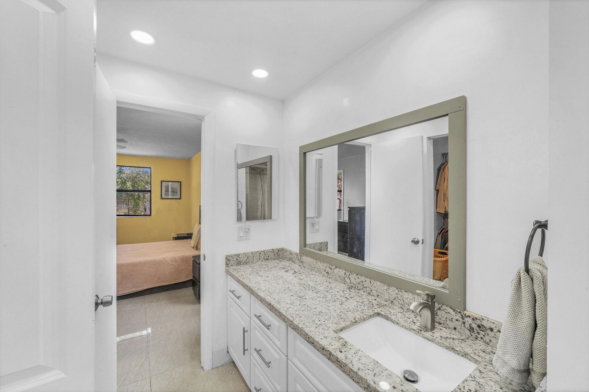 2704 NW 104th Avenue, Unit 210, Sunrise, FL 33322 Photo