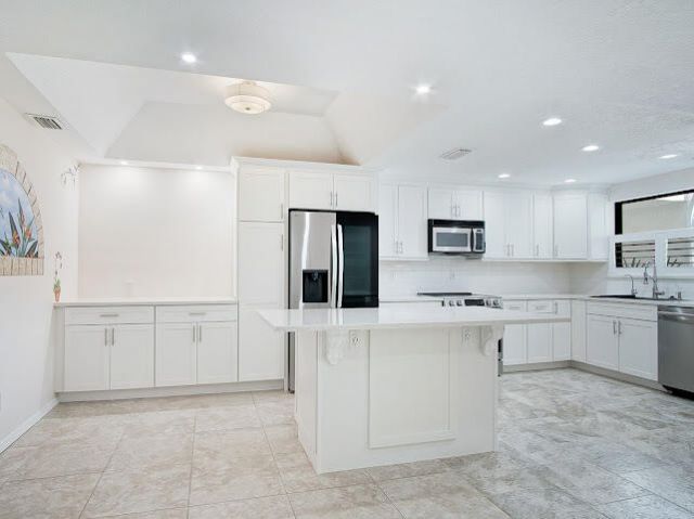 6081 SE Landing Way, Unit 6, Stuart, FL 34997 Photo