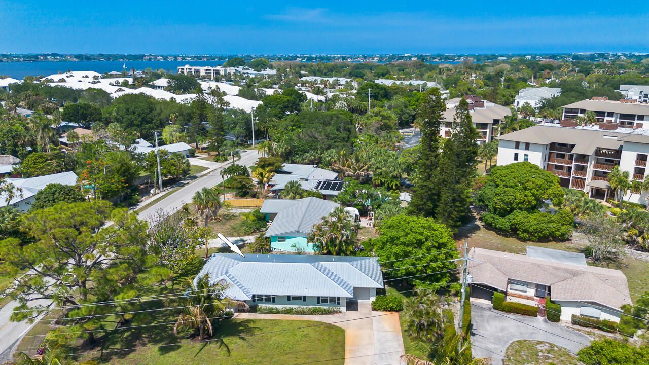 381 SE Edgewood Drive, Stuart, FL 34996 Photo