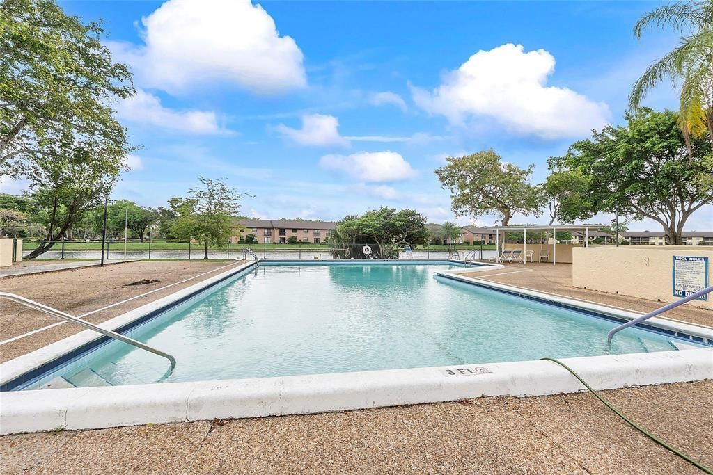 3955 N Nob Hill Road, Unit 404, Sunrise, FL 33351 Photo