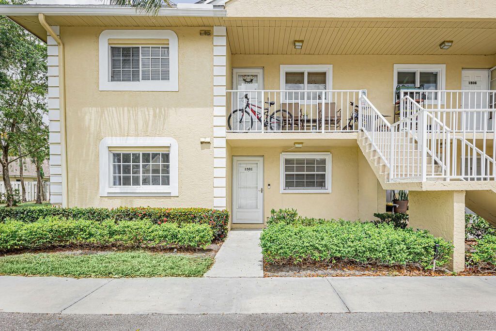 1501 Palm Beach Trace Drive, Royal Palm Beach, FL 33411 Photo