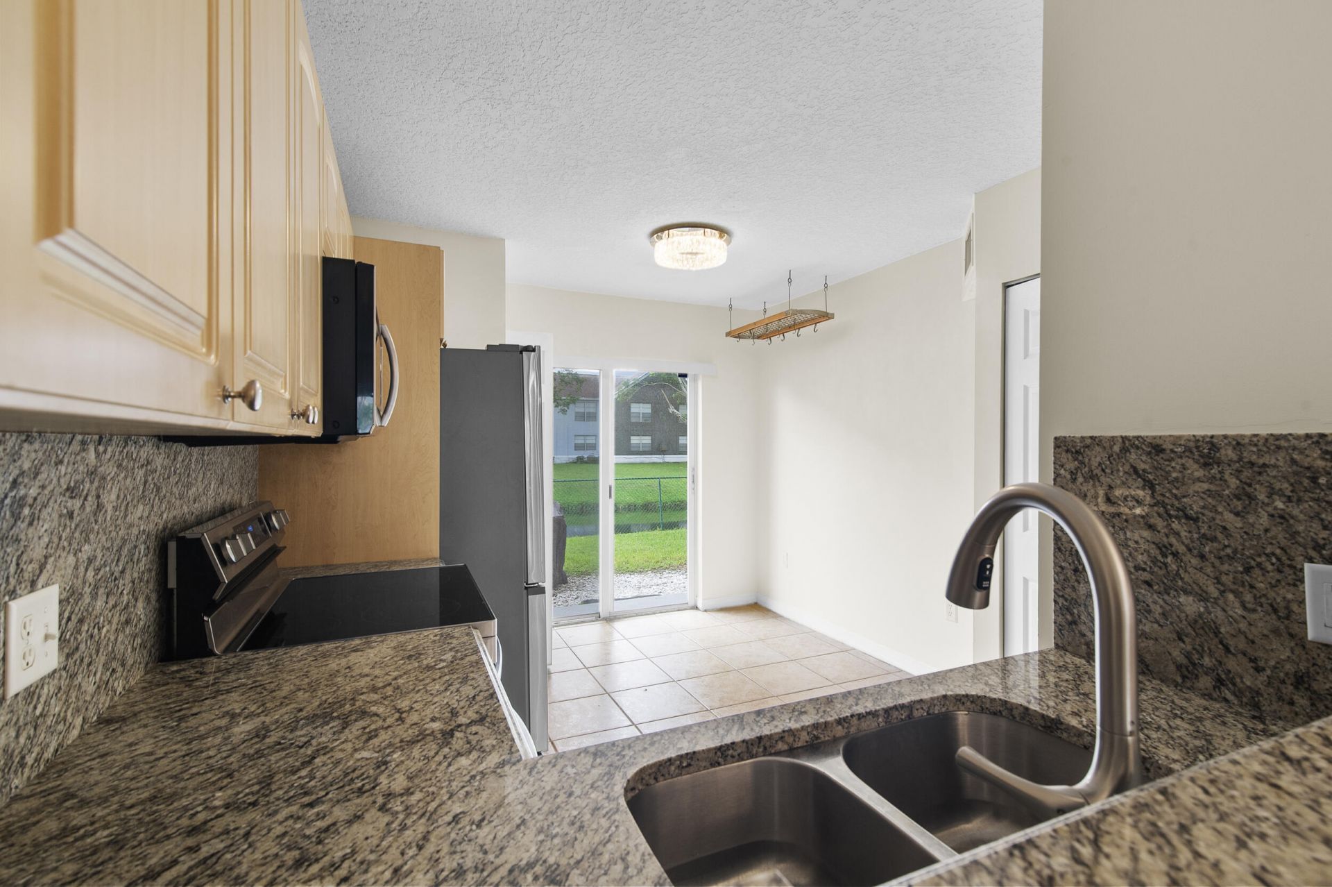 7850 NW 6th Street, Unit 104, Pembroke Pines, FL 33024 Photo