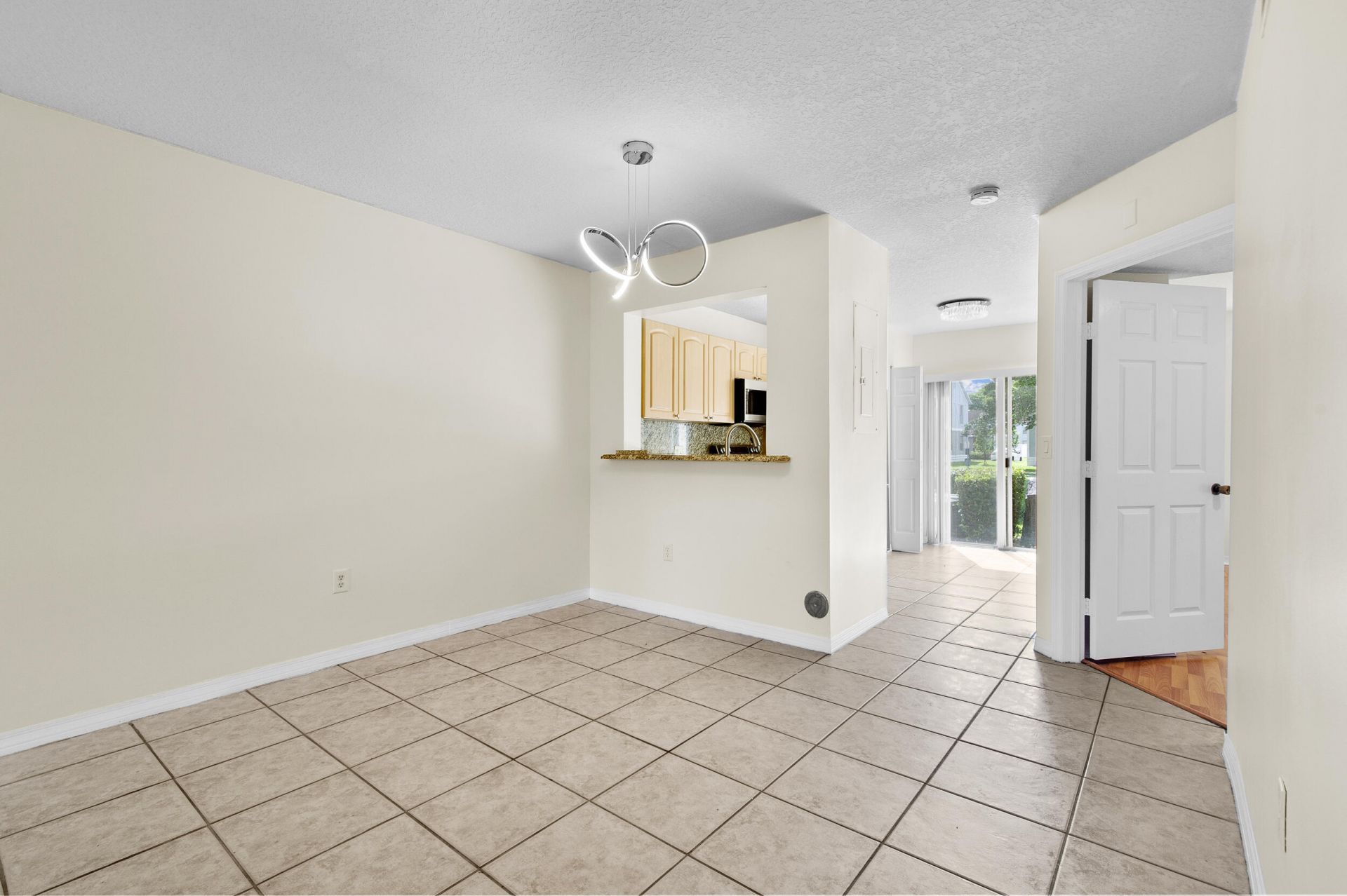 7850 NW 6th Street, Unit 104, Pembroke Pines, FL 33024 Photo