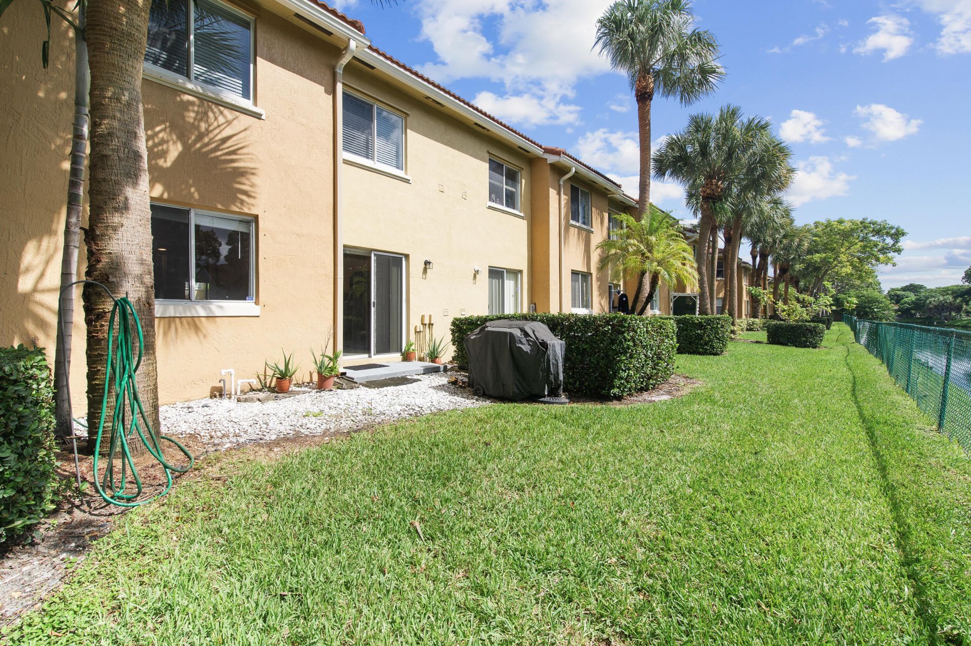 7850 NW 6th Street, Unit 104, Pembroke Pines, FL 33024 Photo