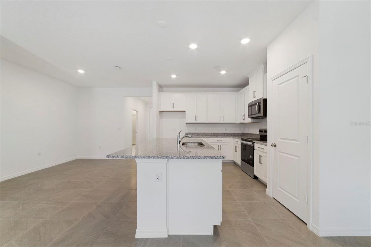 684 Lola Lane, Oviedo, FL 32765 Photo