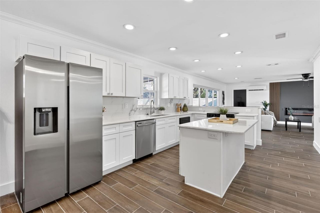8317 Boxwood Drive, Tampa, FL 33615 Photo