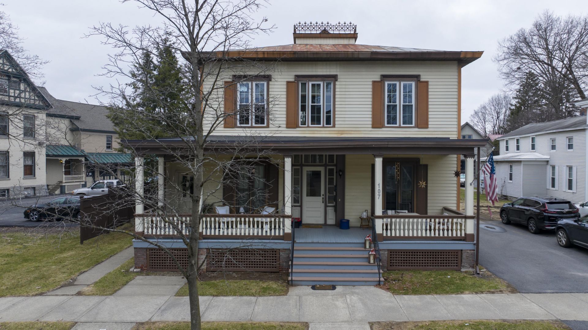 107 Lake Avenue, Saratoga Springs, NY 12866 Main Photo