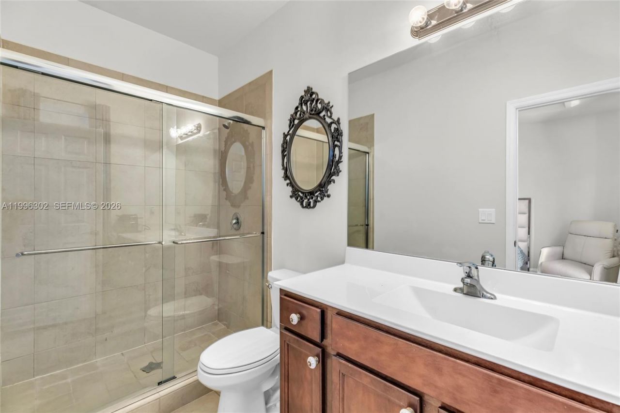 3392 W 105th Ter, Hialeah, FL 33018 Photo