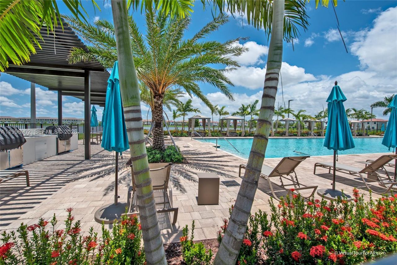 3392 W 105th Ter, Hialeah, FL 33018 Photo