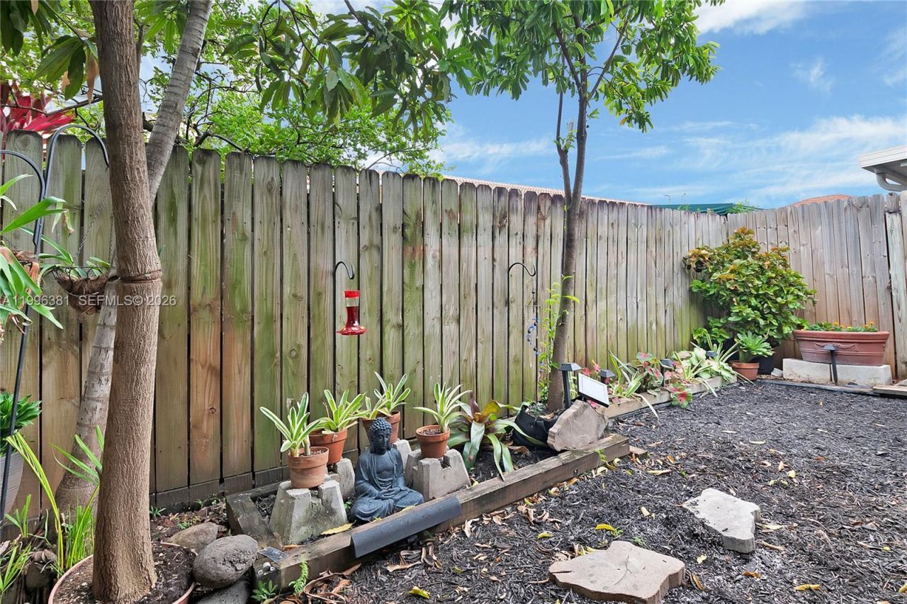 11426 NW 4th Ter, Unit 11426, Sweetwater, FL 33172 Photo