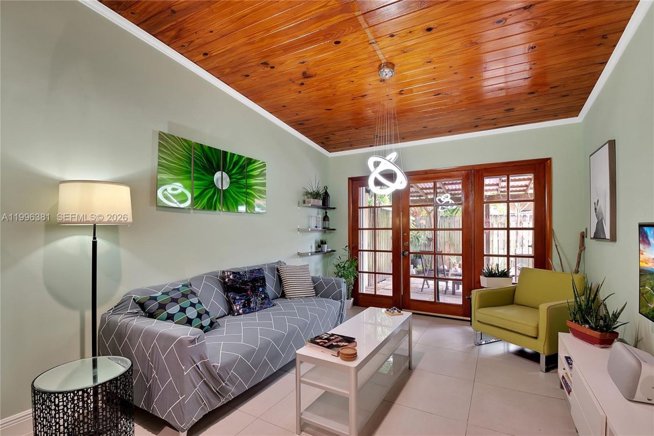 11426 NW 4th Ter, Unit 11426, Sweetwater, FL 33172 Photo