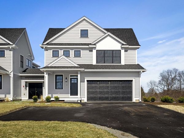 24 Fellows Rd, Unit 3, Ipswich, MA 01938