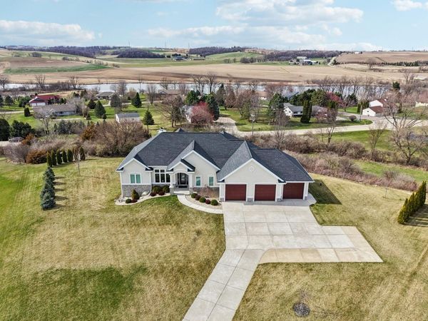 6249 Amethyst Drive, Waunakee, WI 53597