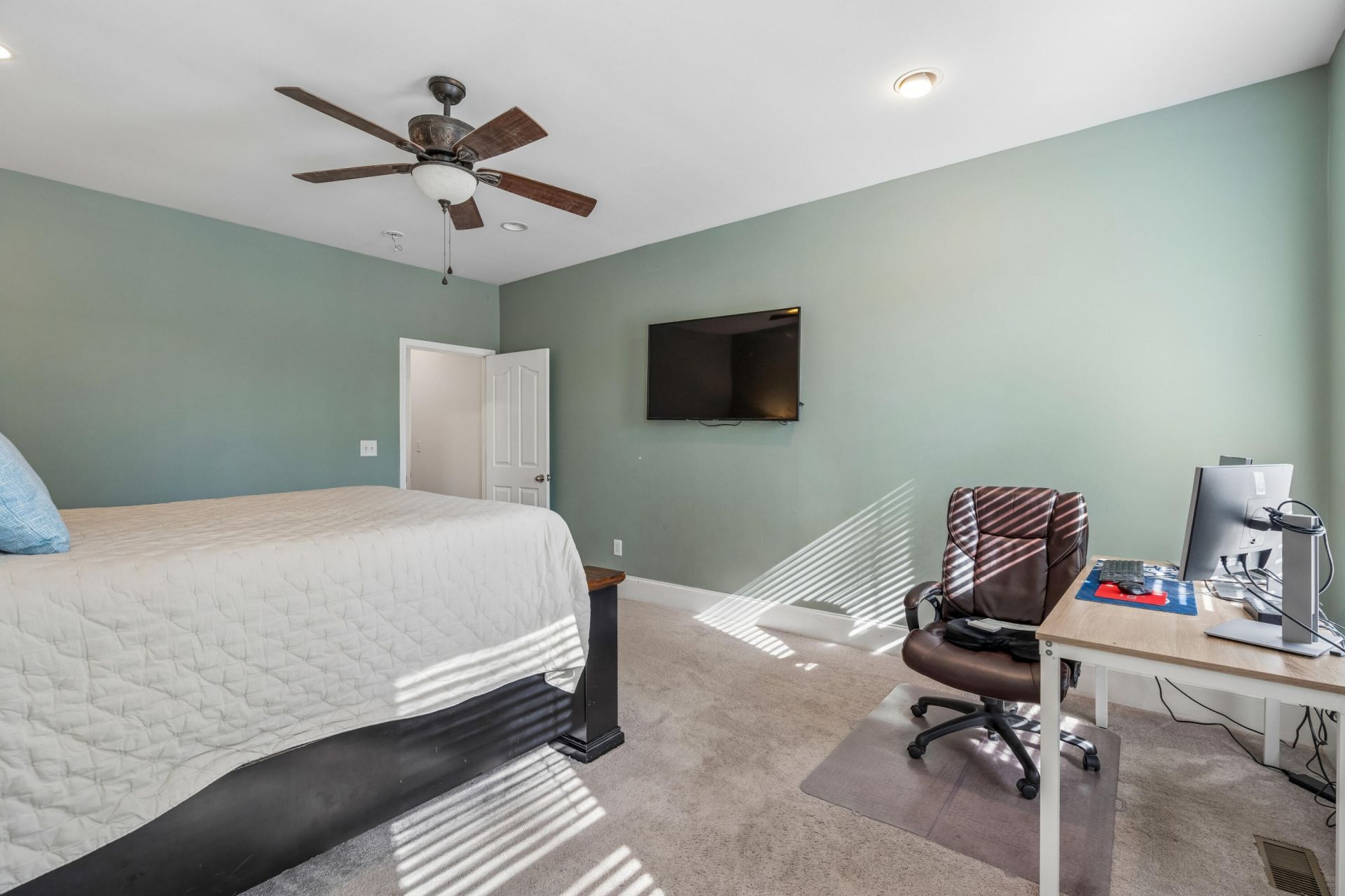 4207 Cottage Grove Court Photo 31