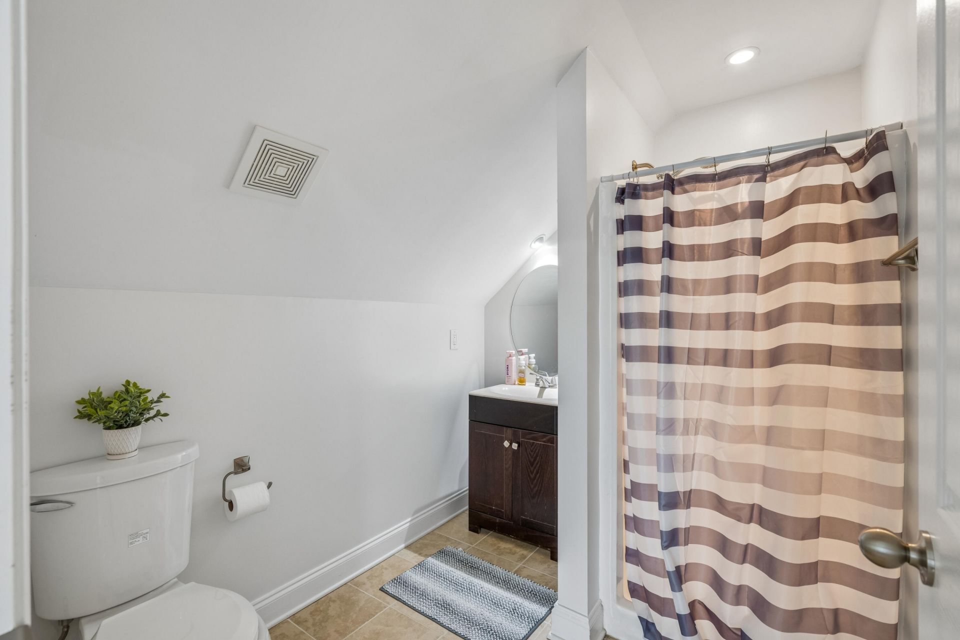 4207 Cottage Grove Court Photo 40