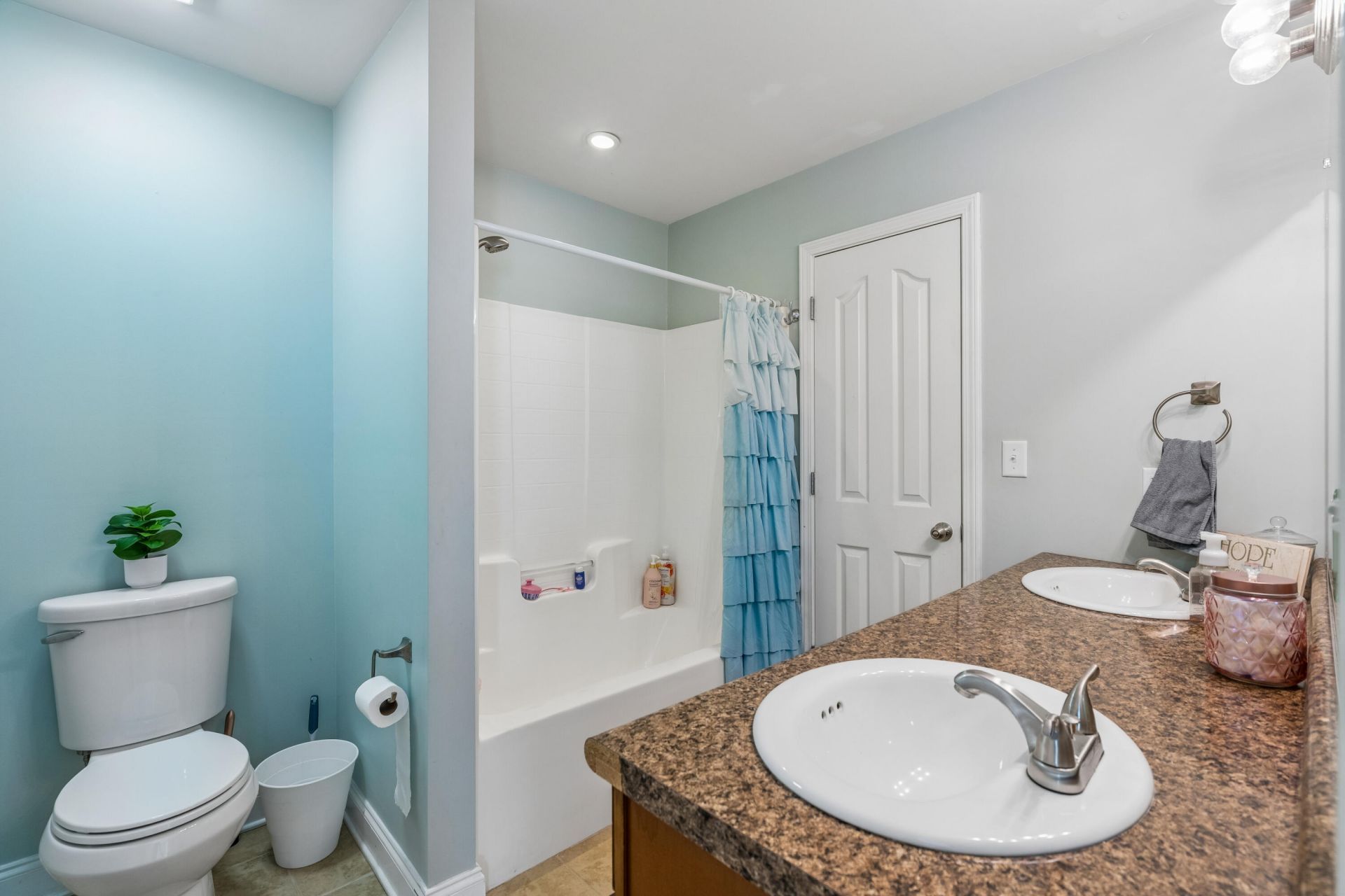 4207 Cottage Grove Court Photo 49