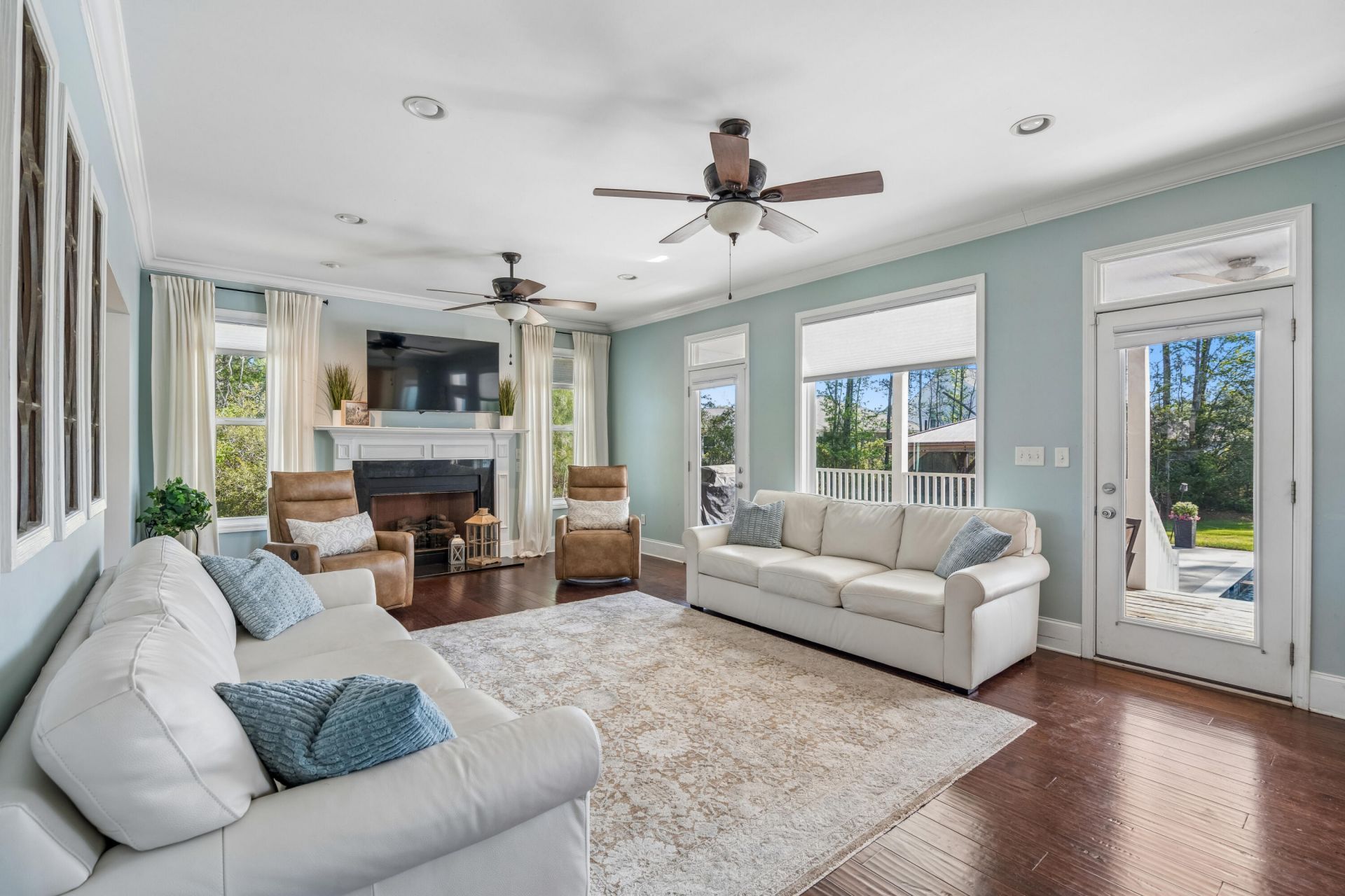 4207 Cottage Grove Court Photo 6