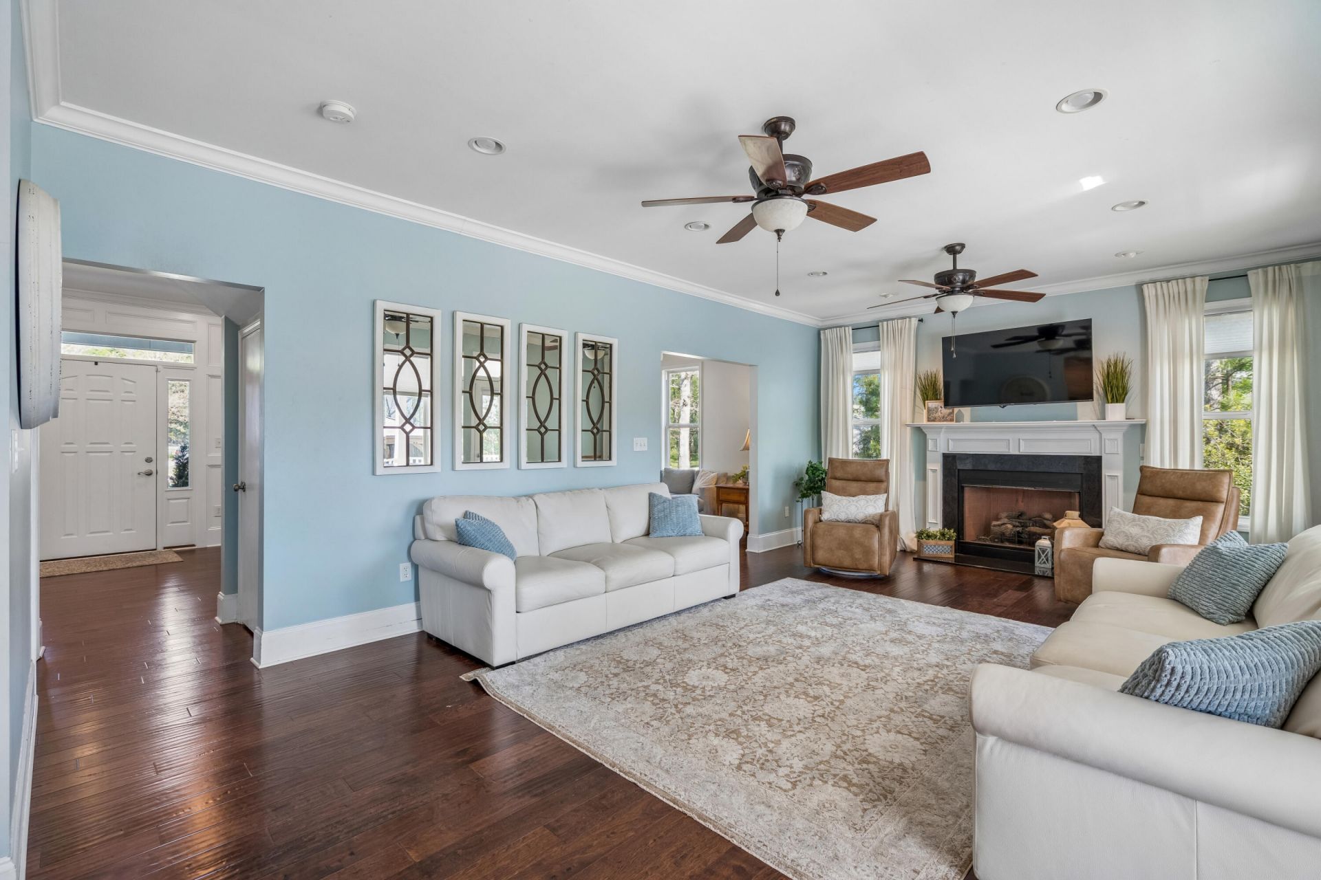 4207 Cottage Grove Court Photo 8