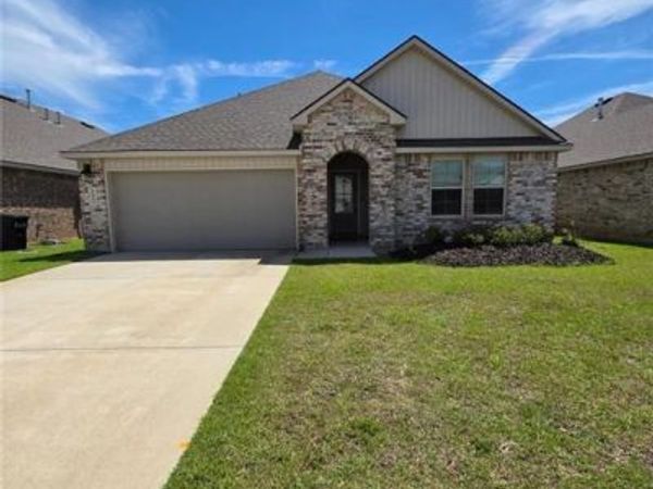 9084 WORTHINGTON Court, Alexandria, LA 71303