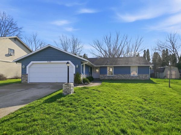 7121 Treverton Drive, Fort Wayne, IN 46816