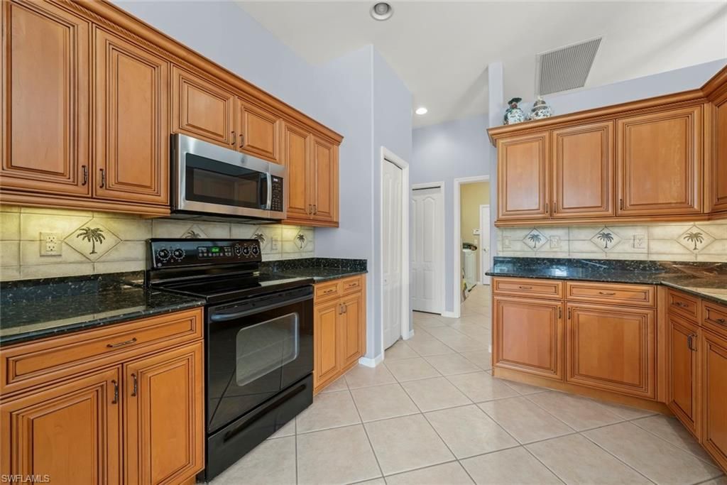 2165 Berkley Way , Lehigh Acres, FL 33973 Photo