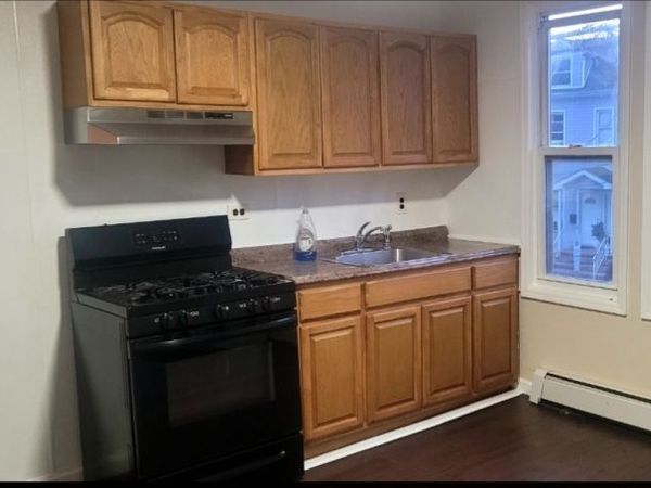 517 E.18th St, Paterson, NJ 07514