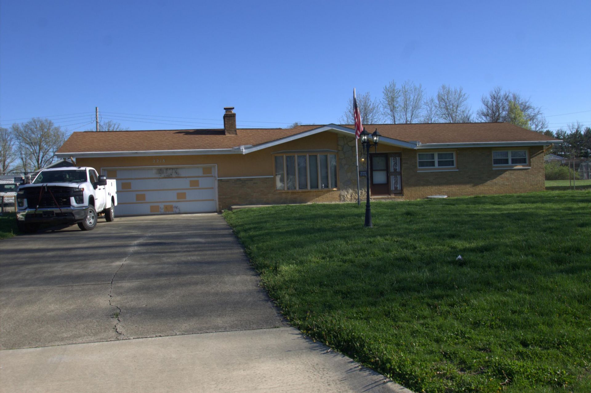 2218 Lawndale Avenue, Columbus, OH 43207 Main Photo