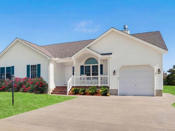 38027 DAVEY JONES BOULEVARD, GREENBACKVILLE, VA 23356