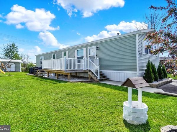 284 CHESAPEAKE ESTATE, THOMASVILLE, PA 17364