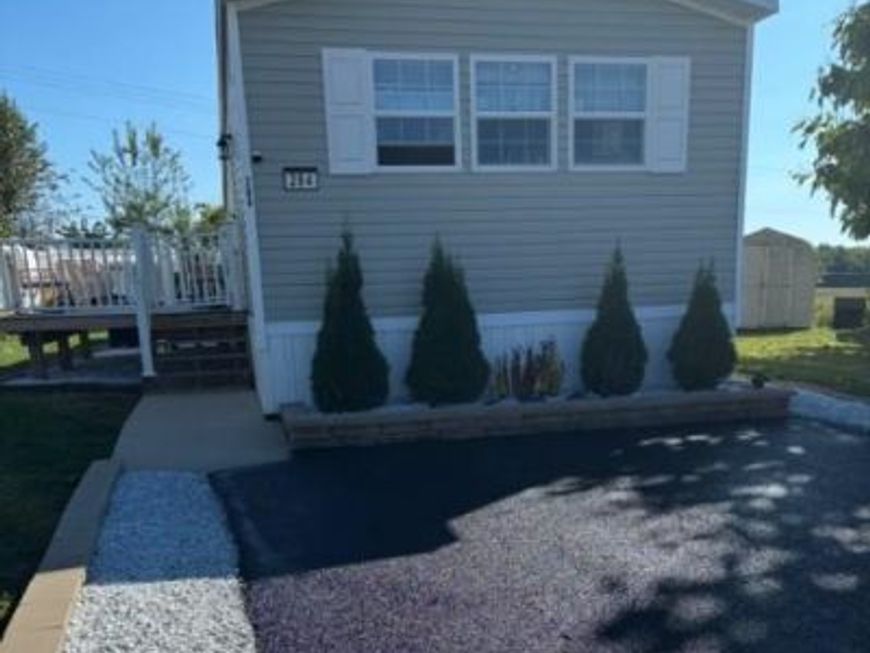 284 Chesapeake Estate, Thomasville, PA 17364 Main Photo