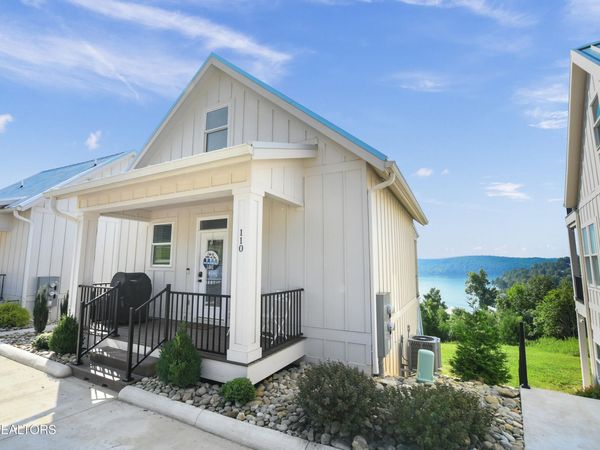 110 E Harbor View Lane, LaFollette, TN 37766