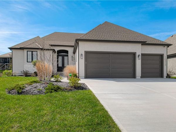 10313 W 151 Place, Overland Park, KS 66221