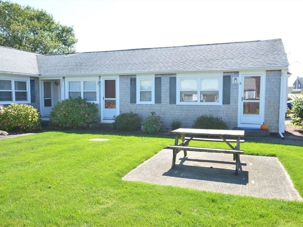 194 Captain Chase Road, Unit 8, Dennis, MA 02639