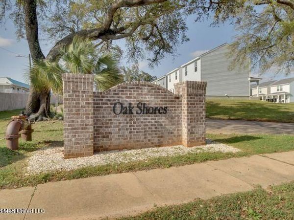 1664 Beach Boulevard, Biloxi, MS 39531