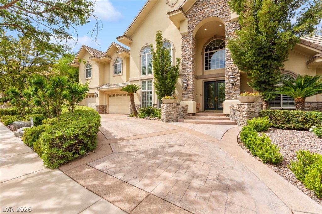 9204 White Tail Drive, Las Vegas, NV 89134