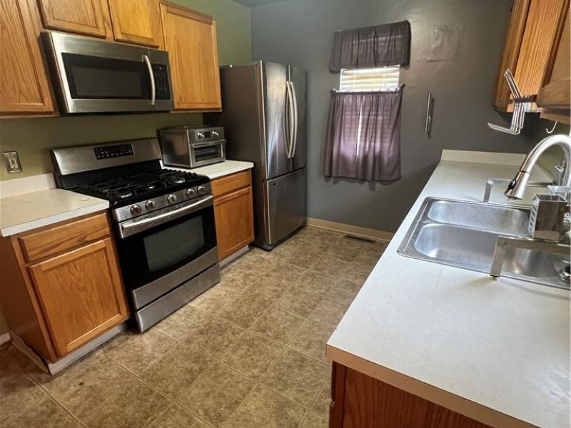 1296 Andrus Street , Akron, OH 44301 Photo 2